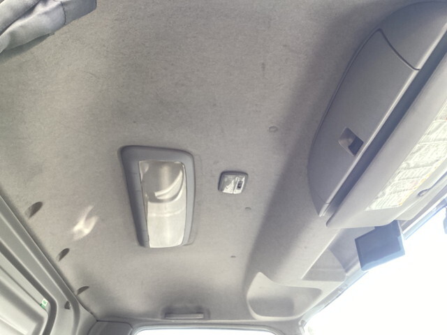 いすゞフォワードアルミウイング中型（4t）[写真07]