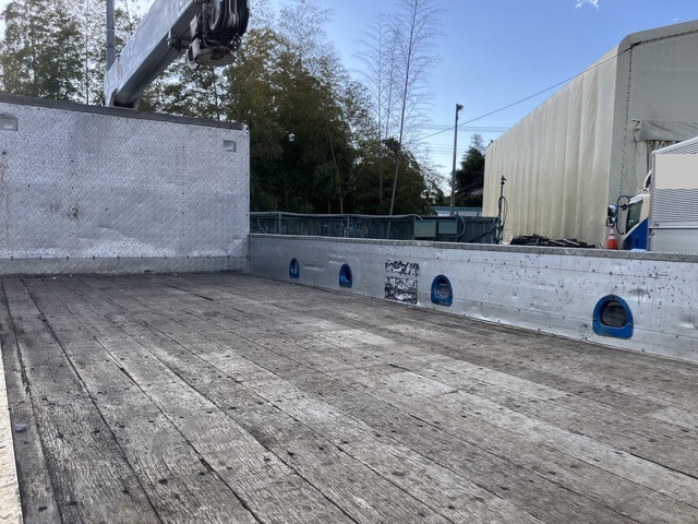 UDトラックスコンドルクレーン4段増トン（6t・8t）[写真14]