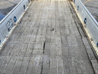 UDトラックスコンドルクレーン4段増トン（6t・8t）[写真16]