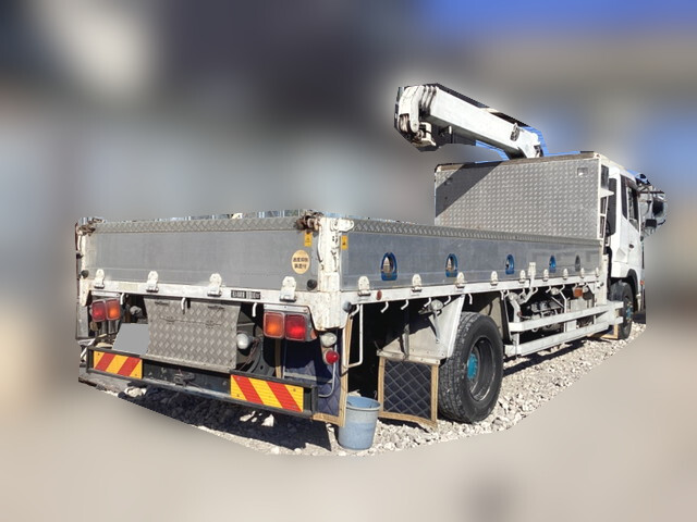 UDトラックスコンドルクレーン4段増トン（6t・8t）[写真02]