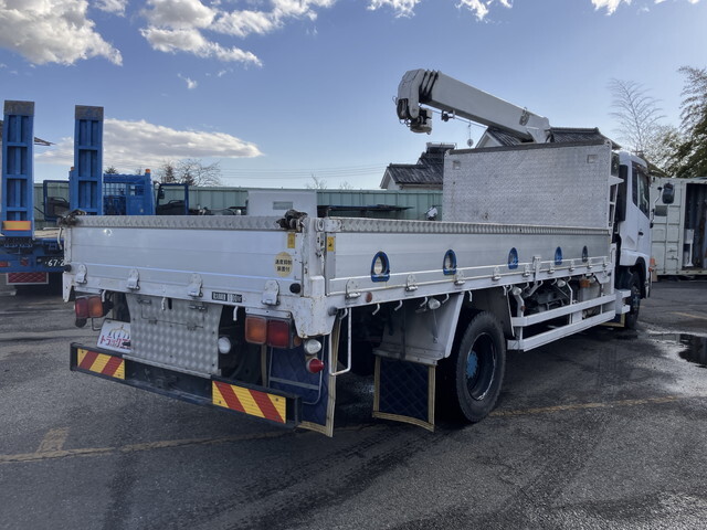 UDトラックスコンドルクレーン4段増トン（6t・8t）[写真02]