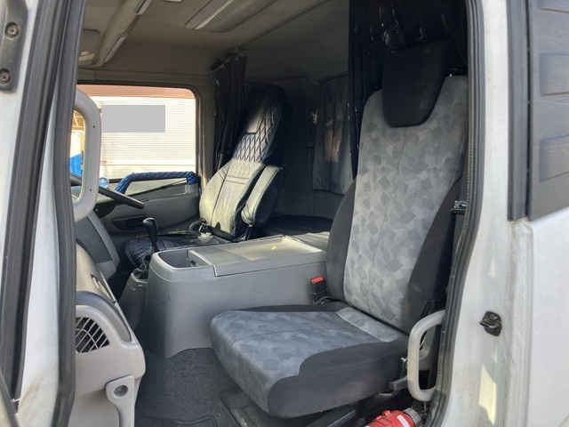 UDトラックスコンドルクレーン4段増トン（6t・8t）[写真33]