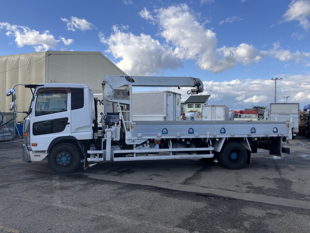 UDトラックスコンドルクレーン4段増トン（6t・8t）[写真05]