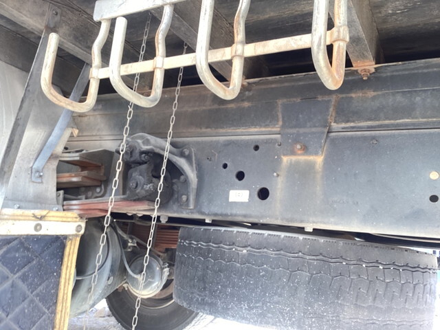 UDトラックスコンドルクレーン4段増トン（6t・8t）[写真06]