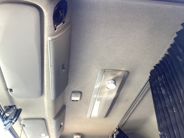 UDトラックスコンドルクレーン4段増トン（6t・8t）[写真08]