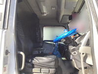 UDトラックスコンドルクレーン4段増トン（6t・8t）[写真10]