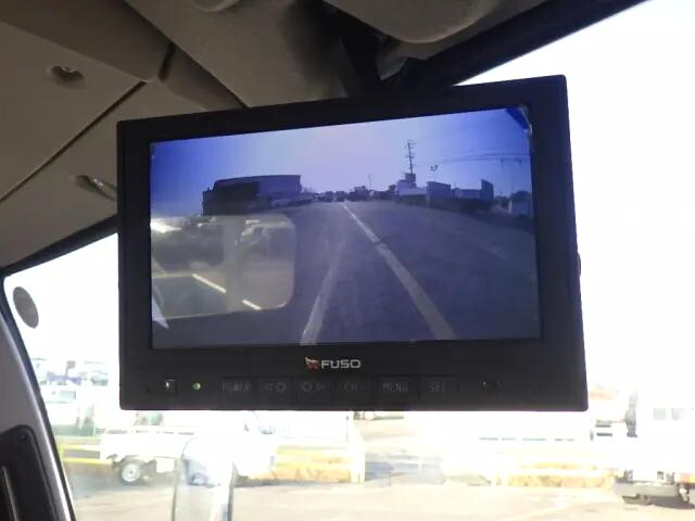 三菱ふそうキャンターアルミブロック小型（2t・3t）[写真14]