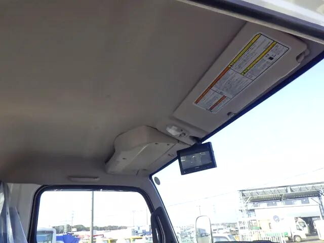 三菱ふそうキャンターアルミブロック小型（2t・3t）[写真17]