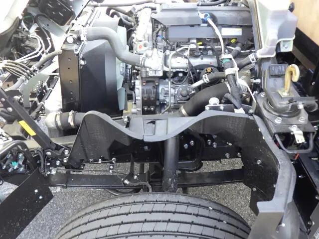 三菱ふそうキャンターアルミブロック小型（2t・3t）[写真22]