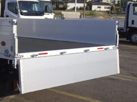 三菱ふそうキャンターアルミブロック小型（2t・3t）[写真10]