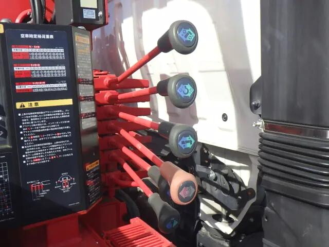 日野デュトロクレーン4段小型（2t・3t）[写真11]