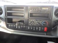 日野デュトロクレーン4段小型（2t・3t）[写真15]