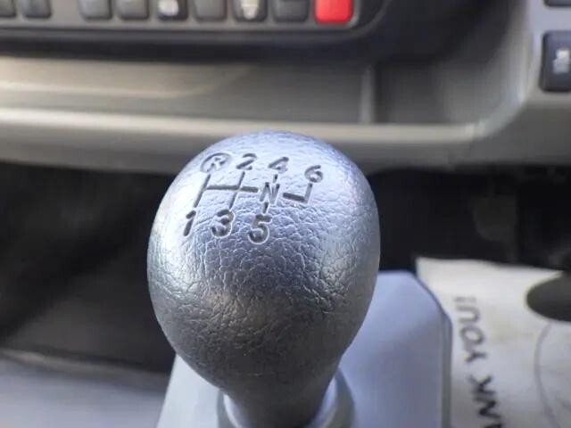 日野デュトロクレーン4段小型（2t・3t）[写真16]