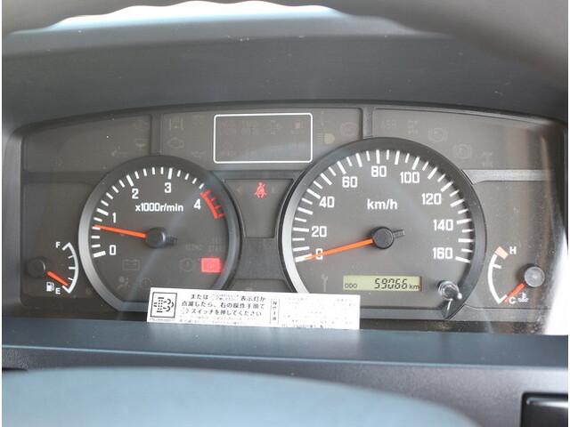 いすゞエルフ平ボディ小型（2t・3t）[写真19]