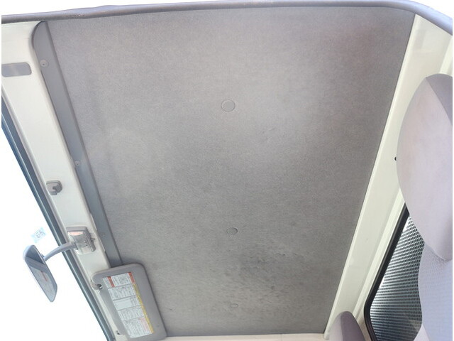 いすゞエルフ平ボディ小型（2t・3t）[写真28]