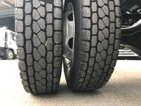 いすゞフォワードコンテナ専用車中型（4t）[写真29]