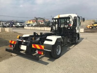 いすゞフォワードコンテナ専用車中型（4t）[写真02]