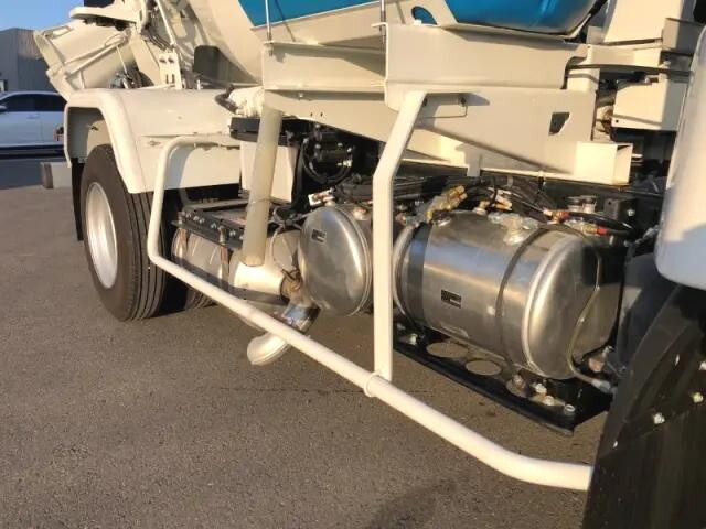 三菱ふそうファイターミキサー車（コンクリートミキサー）中型（4t）[写真21]