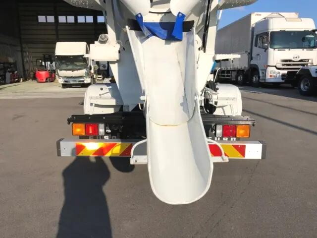 三菱ふそうファイターミキサー車（コンクリートミキサー）中型（4t）[写真35]