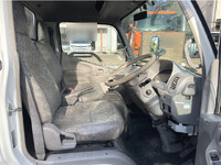 日野デュトロクレーン4段小型（2t・3t）[写真15]