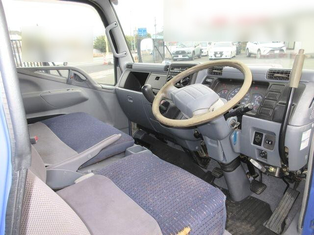 三菱ふそうキャンターダンプ・クレーン付小型（2t・3t）[写真30]