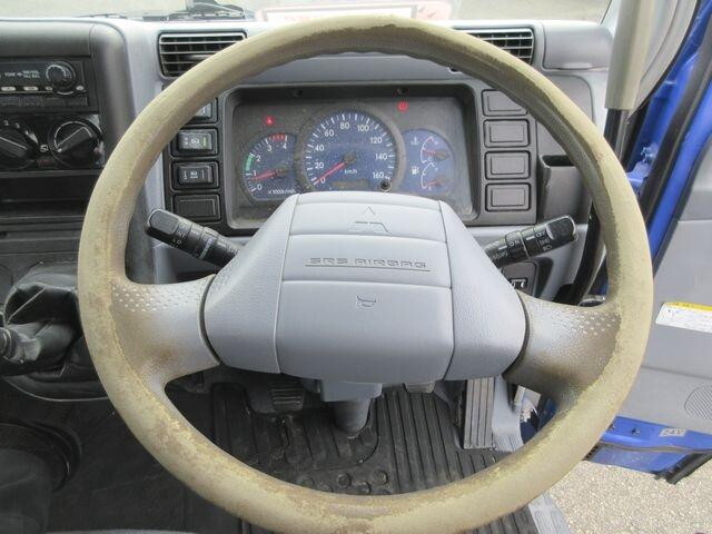 三菱ふそうキャンターダンプ・クレーン付小型（2t・3t）[写真33]