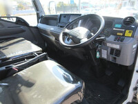 三菱ふそうキャンターセーフティローダー小型（2t・3t）[写真32]