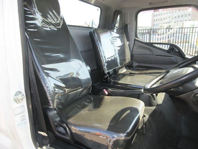 三菱ふそうキャンターセーフティローダー小型（2t・3t）[写真32]