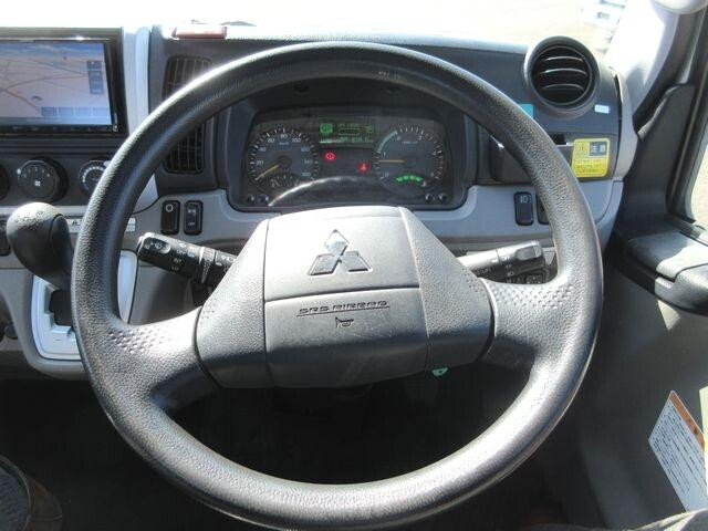 三菱ふそうキャンターセーフティローダー小型（2t・3t）[写真35]