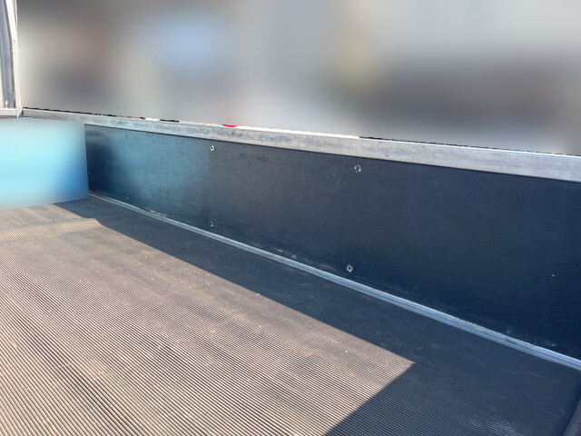 日産アトラス平ボディ小型（2t・3t）[写真12]