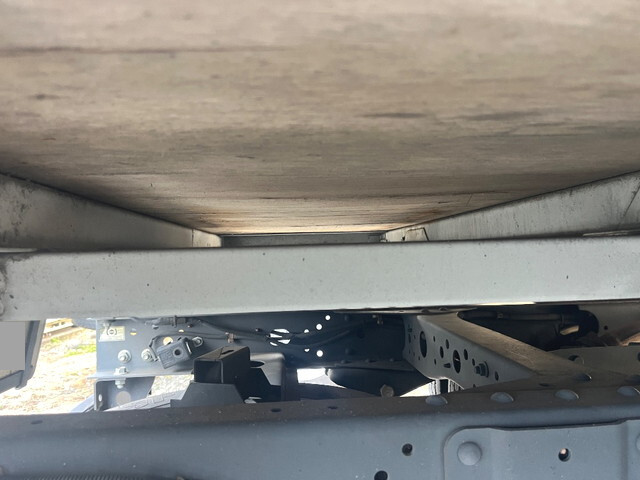 日産アトラス平ボディ小型（2t・3t）[写真22]