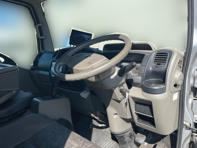 日産アトラス平ボディ小型（2t・3t）[写真31]