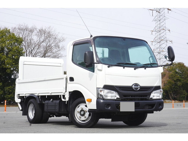 日野デュトロ平ボディ小型（2t・3t）TKG-XZC605M [写真01]