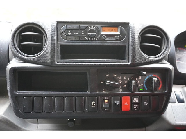 日野デュトロ平ボディ小型（2t・3t）[写真35]