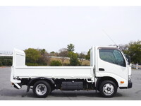 日野デュトロ平ボディ小型（2t・3t）[写真09]