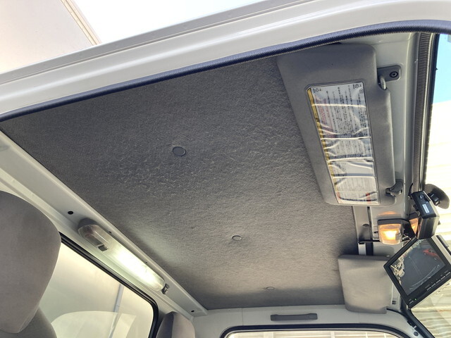 いすゞエルフアルミバン小型（2t・3t）[写真18]