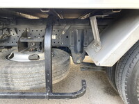 いすゞエルフアルミバン小型（2t・3t）[写真32]