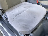 いすゞエルフアルミバン小型（2t・3t）[写真35]