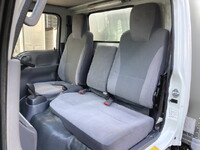 いすゞエルフアルミバン小型（2t・3t）[写真39]