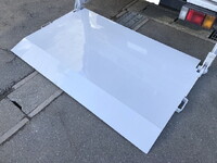 いすゞエルフアルミバン小型（2t・3t）[写真06]