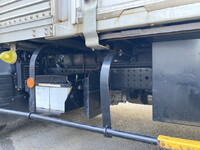 三菱ふそうキャンターアルミバン小型（2t・3t）[写真11]