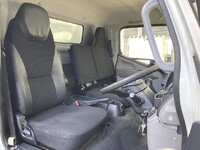 三菱ふそうキャンターアルミバン小型（2t・3t）[写真17]