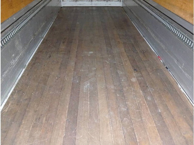 日野レンジャーアルミウイング中型（4t）[写真11]