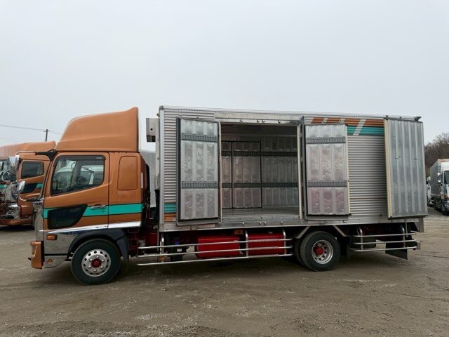 日野レンジャー冷凍車（冷蔵車）中型（4t）[写真08]