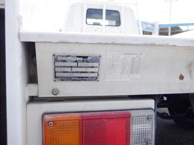 日産バネット平ボディ小型（2t・3t）[写真14]