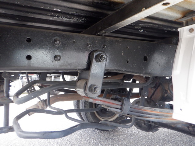 日産バネット平ボディ小型（2t・3t）[写真15]