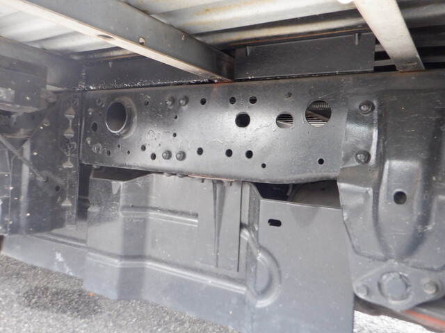 日産バネット平ボディ小型（2t・3t）[写真18]