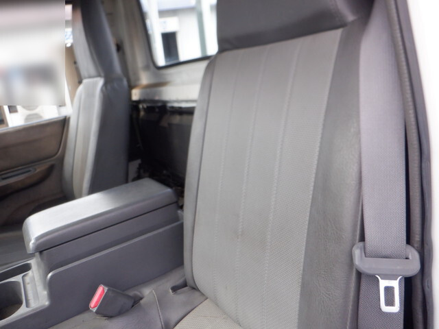 日産バネット平ボディ小型（2t・3t）[写真23]