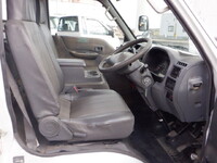 日産バネット平ボディ小型（2t・3t）[写真28]