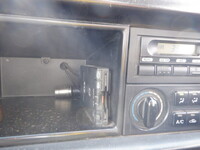 日産バネット平ボディ小型（2t・3t）[写真37]